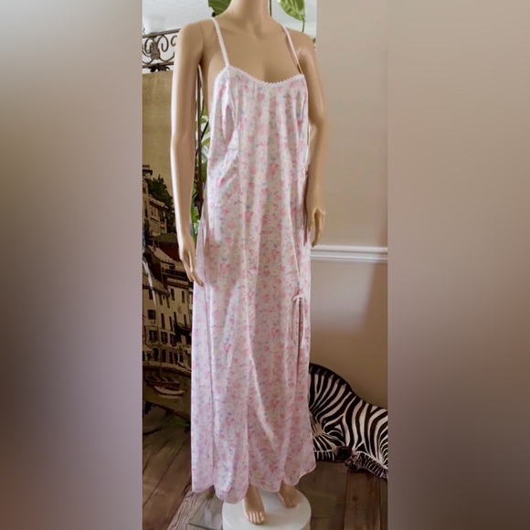 Vintage Petra Fashions Floral Maxi Nightgown Lingerie With Lace Trim - Picture 1 of 15